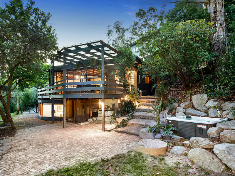 20 Porter Street, Eltham, VIC 3095