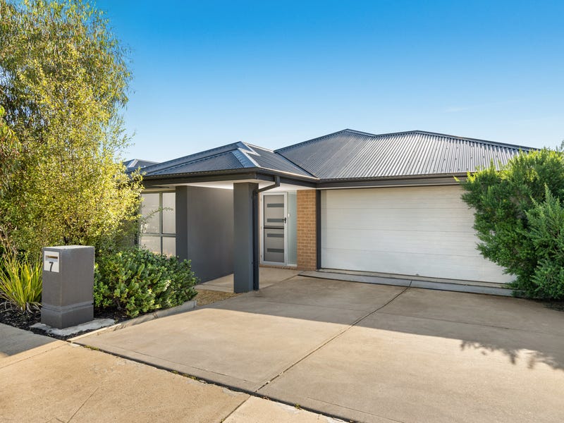 7 Balboa Grove, Curlewis, Vic 3222 House for Sale