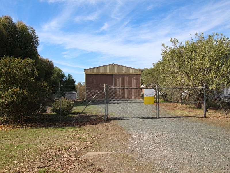 111 Baynes Street, Rochester, Vic 3561 Property Details
