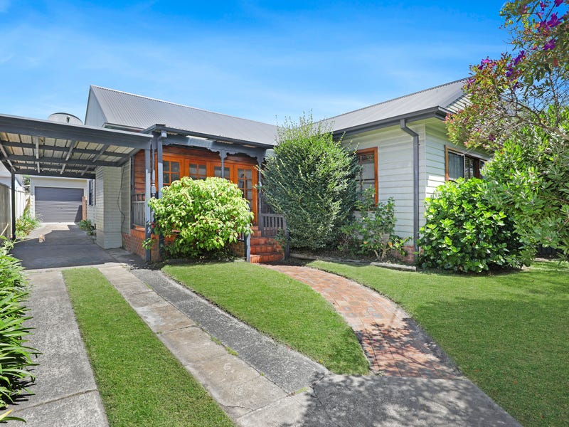 10 Ross Street, Wollongong, NSW 2500 House for Sale
