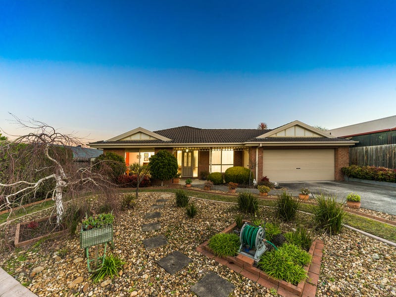12 Hampton Court, Beaconsfield, Vic 3807 Property Details