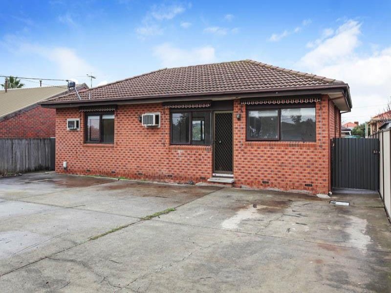 82 Carrick Drive, Gladstone Park, VIC 3043