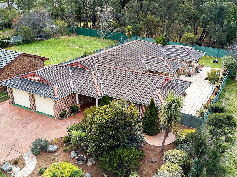 10 Miller Street, Wentworth Falls, NSW 2782