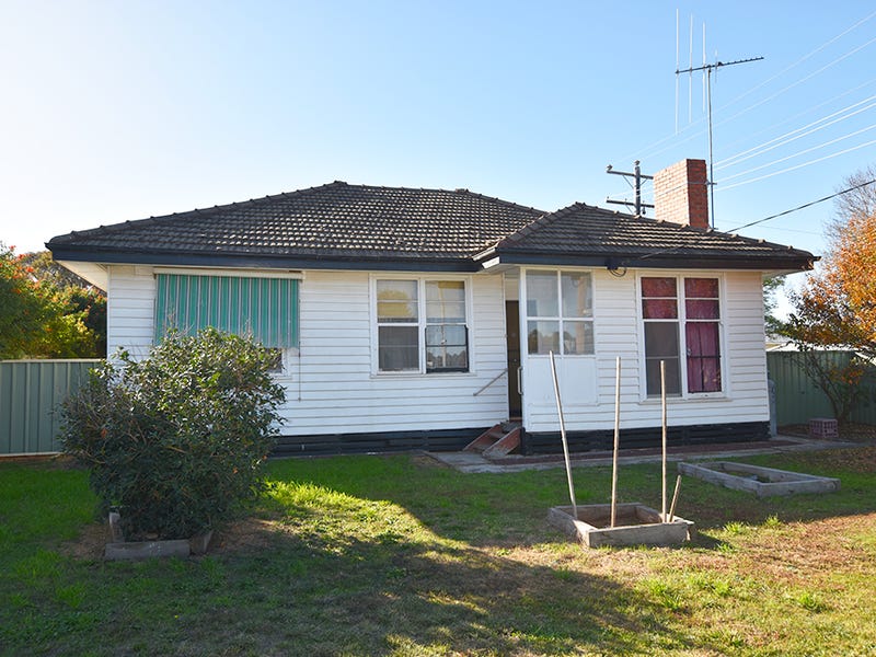 90 Pearce Street, Nathalia, Vic 3638 House for Sale
