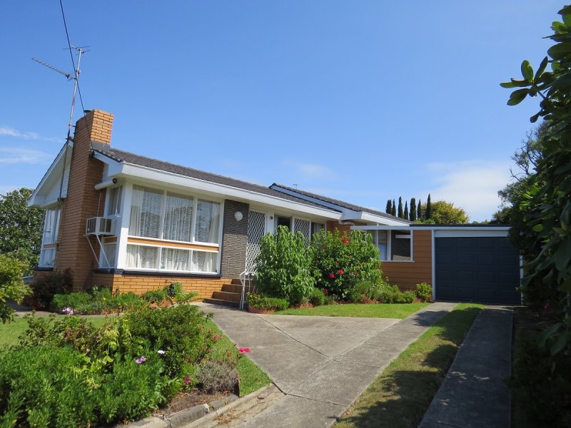 63 Carpenter Street, Lakes Entrance, VIC 3909