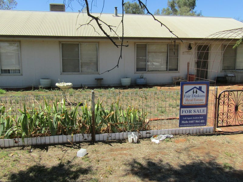 44 Enmore St, Trangie, NSW 2823 House for Sale