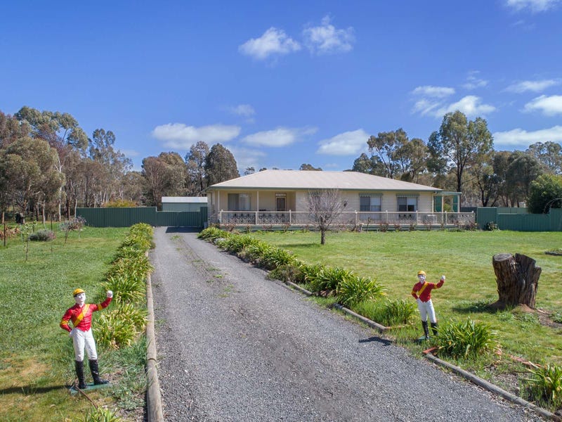31 Churchill Court, Daisy Hill, VIC 3465