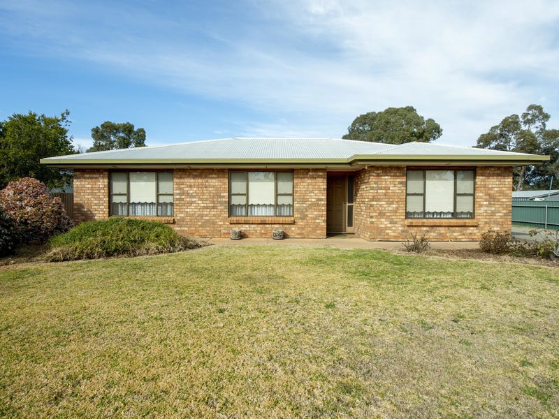 Houses for Sale in Jamestown, SA 5491