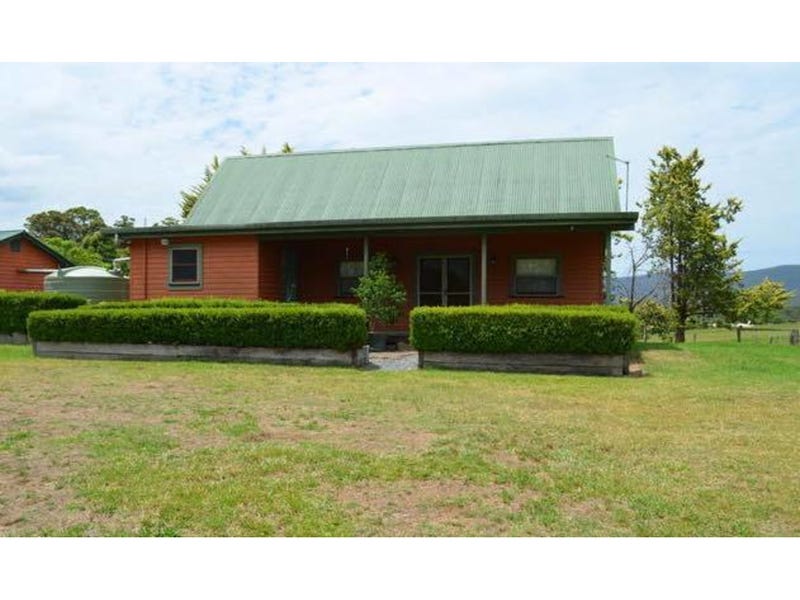 32 Lachlan Dew Close, Nana Glen, NSW 2450