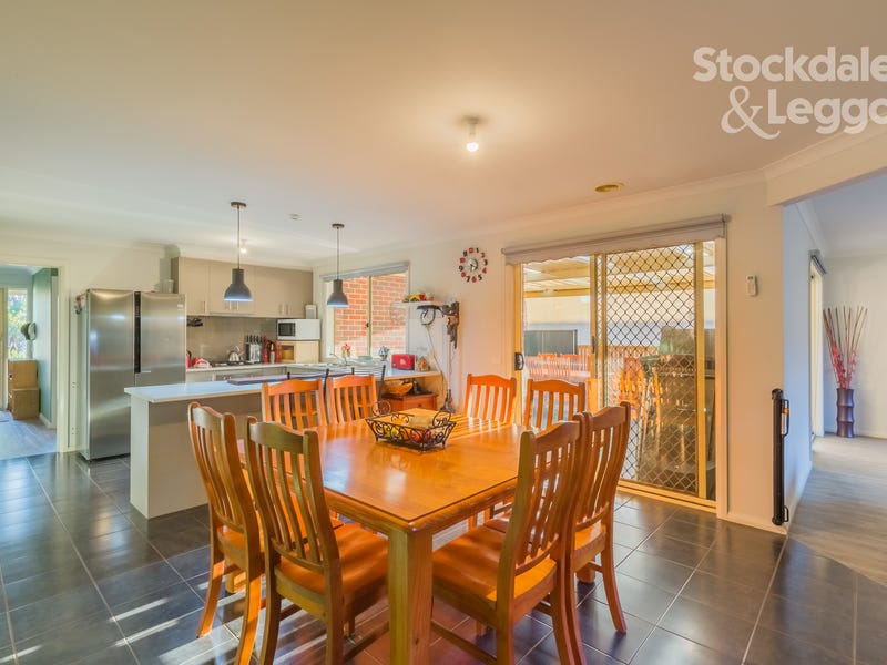 7 Vista Court, Gembrook, Vic 3783 Property Details