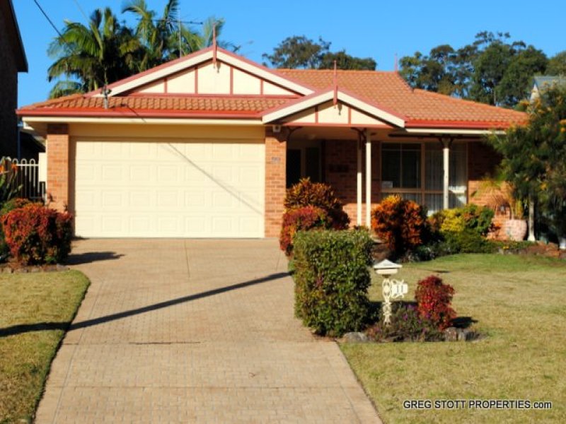 11 Gordon Avenue, Summerland Point, NSW 2259