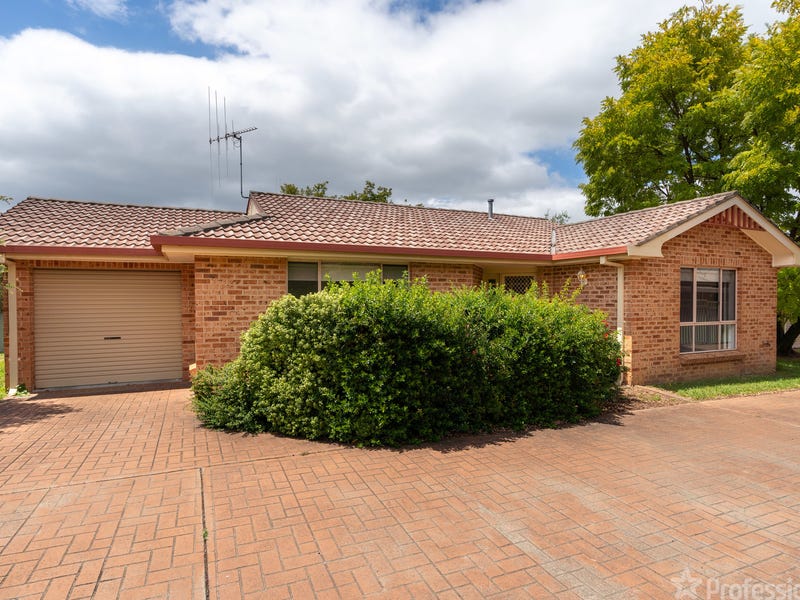 1/64 Casey Street, Orange, NSW 2800