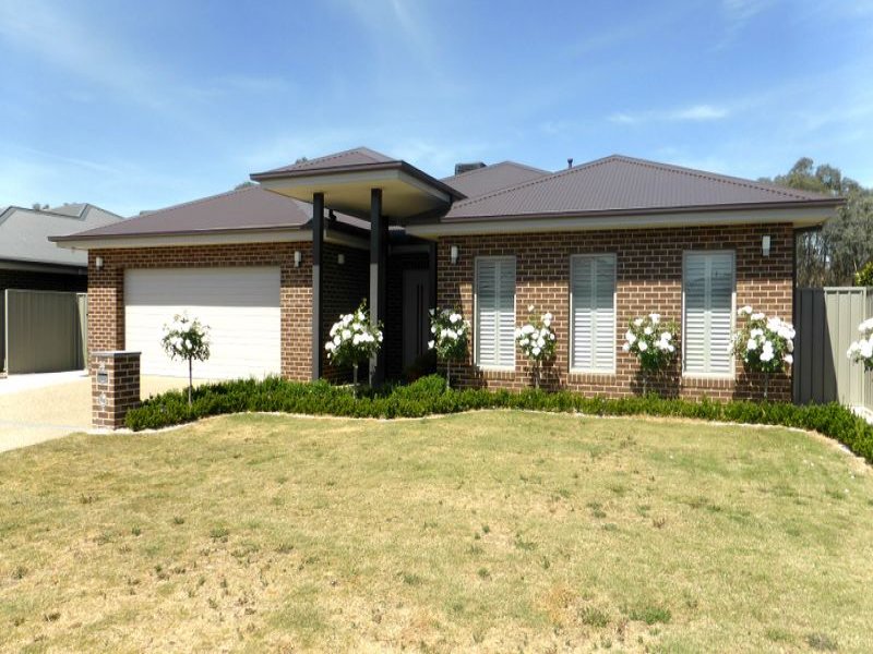 34 Oxford Drive, Thurgoona, NSW 2640 Property Details