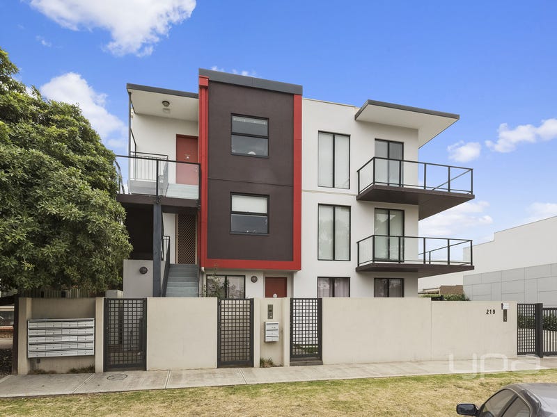 15/219 Watton Street, Werribee, Vic 3030 Property Details