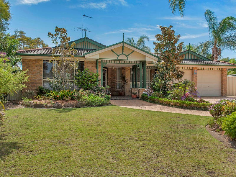 77 Daintree Drive, Wattle Grove, NSW 2173