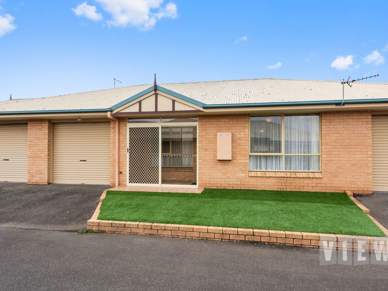 2/79 Stewart Street, Devonport, Tas 7310 Property Details