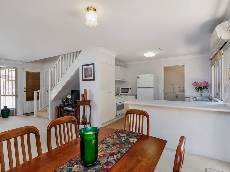 2/27882790 Logan Road, Underwood, Qld 4119 Property Details