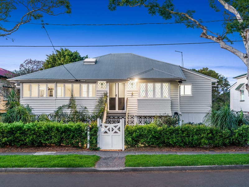 28 Carlton Terrace, Wynnum, Qld 4178 Property Details