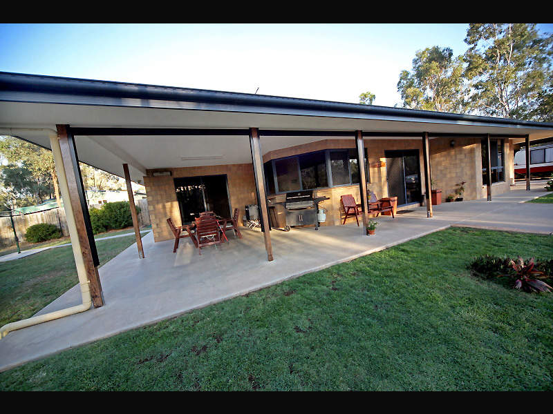 9 Flora Drive, Beecher, Qld 4680 Property Details