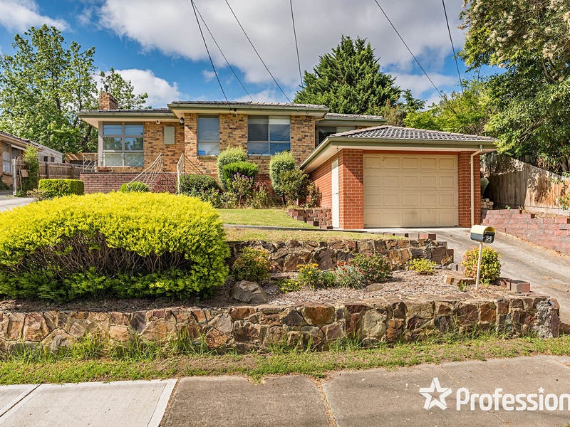 54 Cardigan Road, Mooroolbark, Vic 3138 Property Details