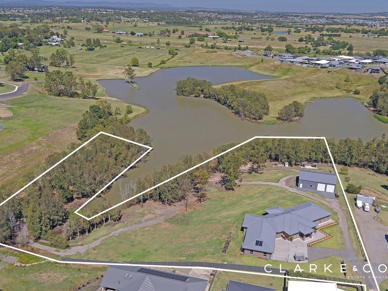 35 Pandanus Circuit, Bolwarra, NSW 2320 Property Details