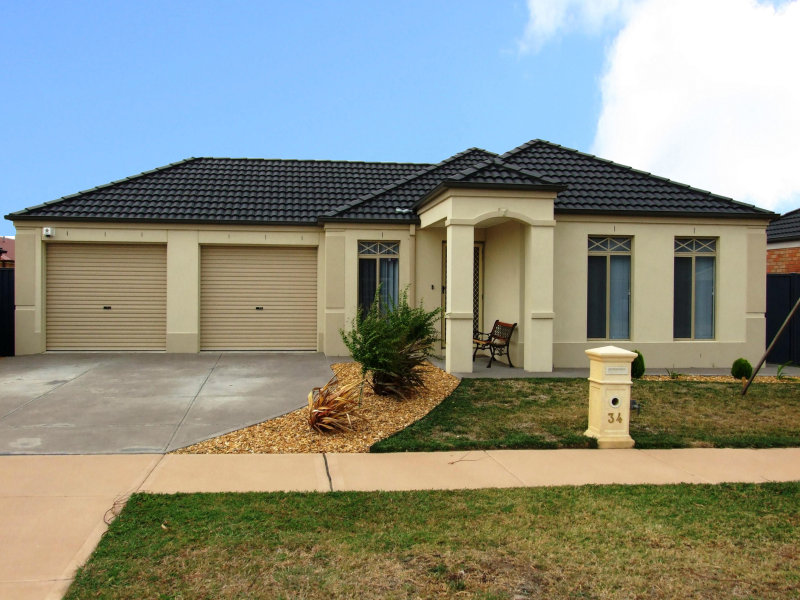 34 Mallee Circuit, Pakenham, Vic 3810 Property Details