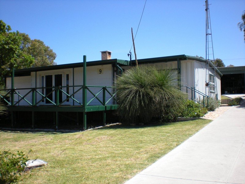 9 Moore River Drive, Guilderton, WA 6041