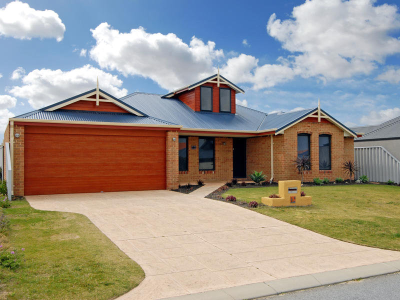 4 Shivery Fawy, Secret Harbour, WA 6173