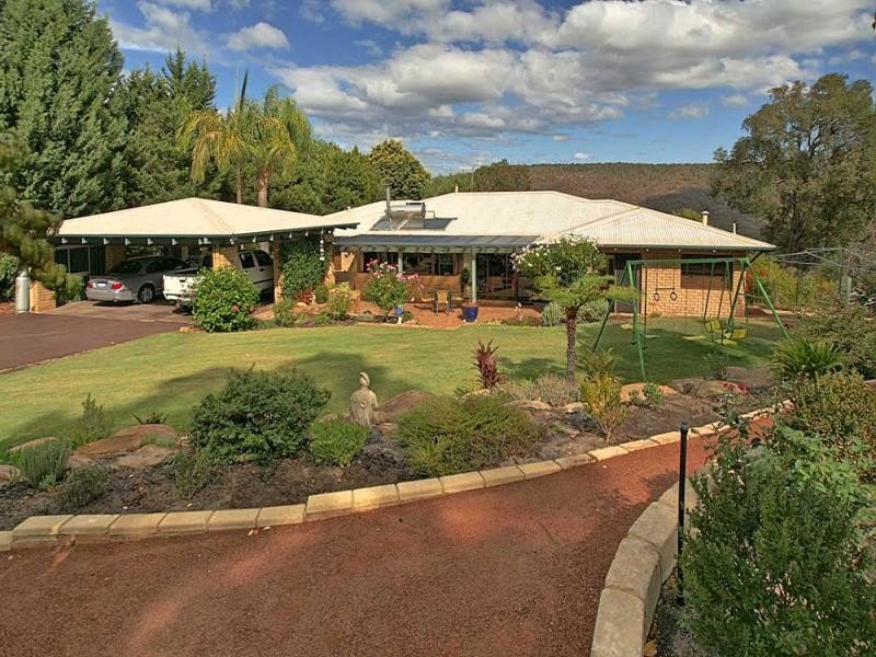 12 Contour Road, Roleystone, WA 6111