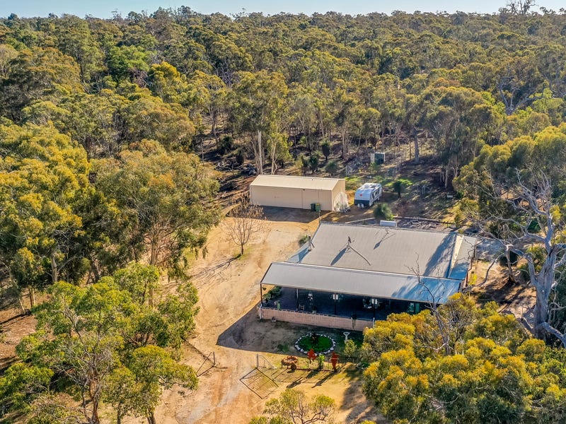 169 Tamma Road, Bakers Hill, WA 6562