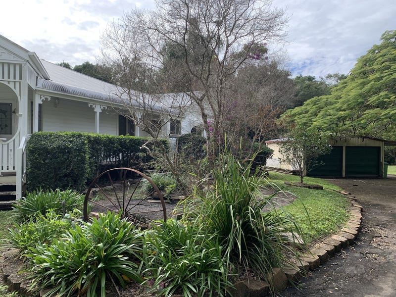 10 Sugar Gum Drive, Mooloolah Valley, QLD 4553