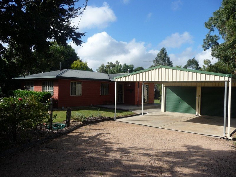 4 Kann Street, Goombungee, Qld 4354 Property Details