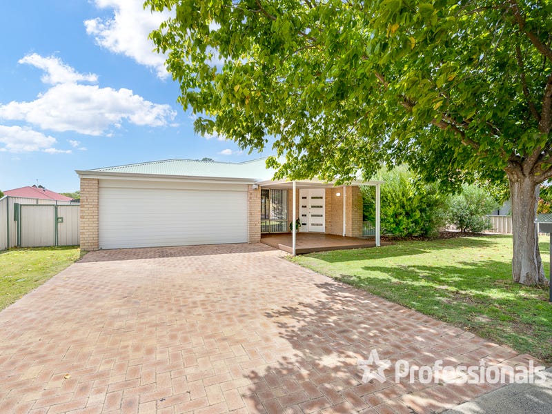 74 Dunsborough Lakes Drive, Dunsborough, WA 6281 Property Details