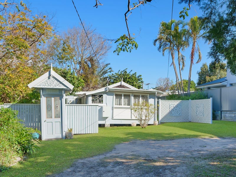 Houses for Sale in Redcliffe, QLD 4020 Pg. 7