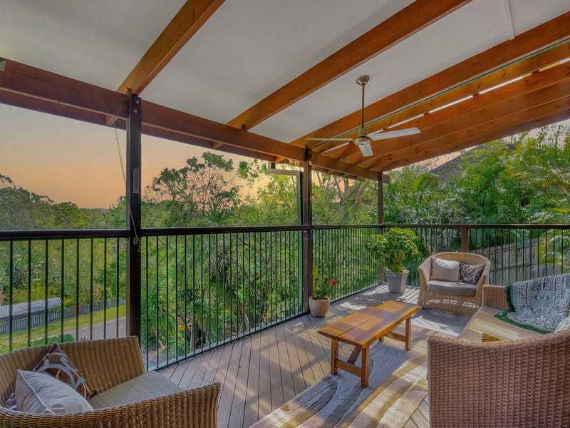 18 Stonehaven Place, Highland Park, QLD 4211