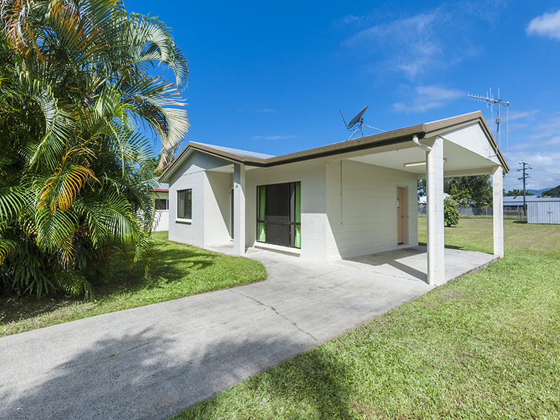 10 Middlemiss Street, Mossman, QLD 4873