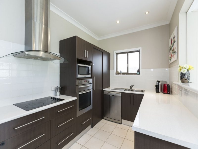 37 John Street, Belmont North, NSW 2280