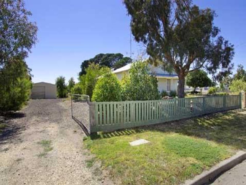 69 Barwon Terrace, Winchelsea, Vic 3241 Property Details