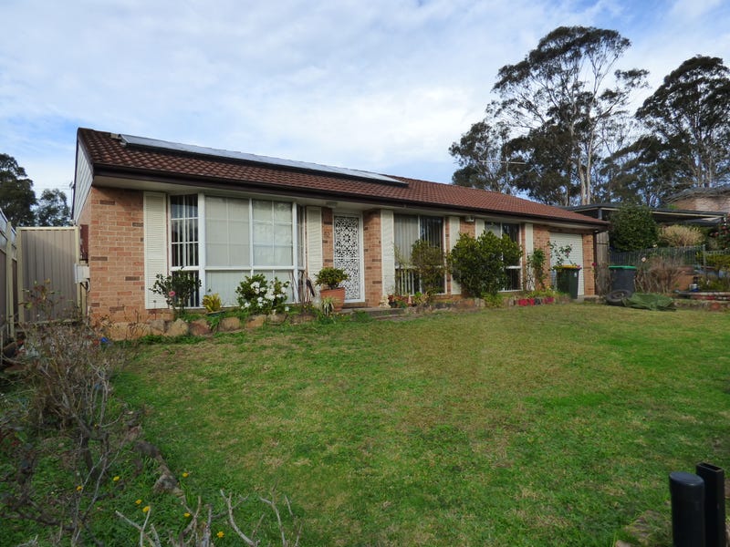 52 Haultain St, Minto, NSW 2566 Property Details