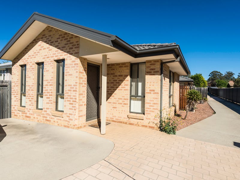 1/21 Stornaway Road, Queanbeyan, NSW 2620 Property Details