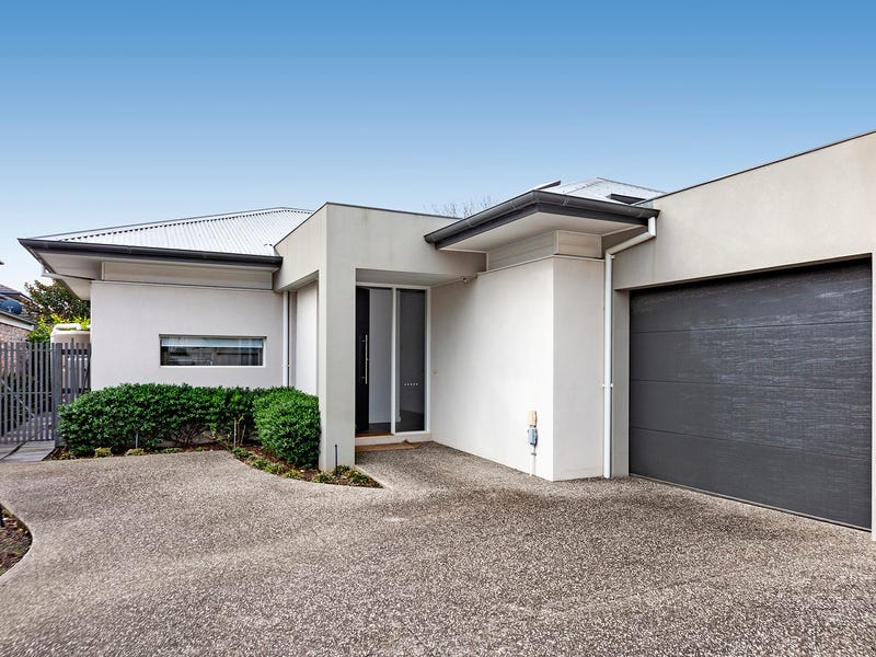75 Raynes Park Road, Hampton, VIC 3188