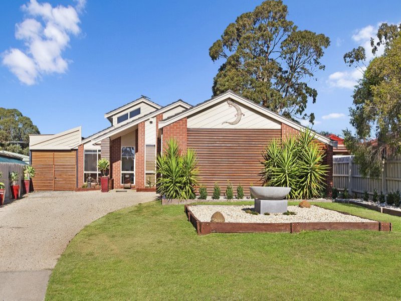 18 Cottage Crescent, Kilmore, Vic 3764 Property Details