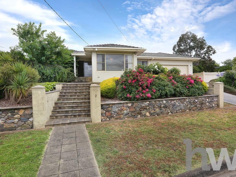 24 Thornbury Lane, Highton, Vic 3216 Property Details