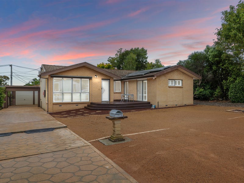 6 Lyne Place, Kambah, ACT 2902 Property Details