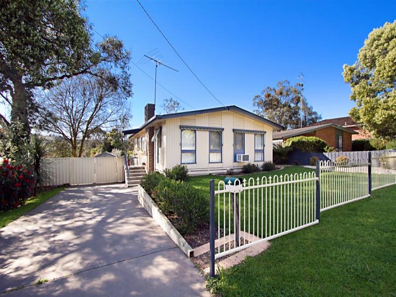 38 Wandong Avenue, Wandong, VIC 3758