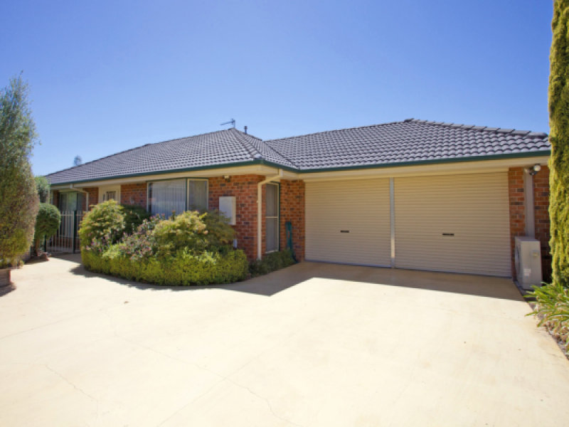 1/4 McTavish Boulevard, Horsham, Vic 3400 Property Details