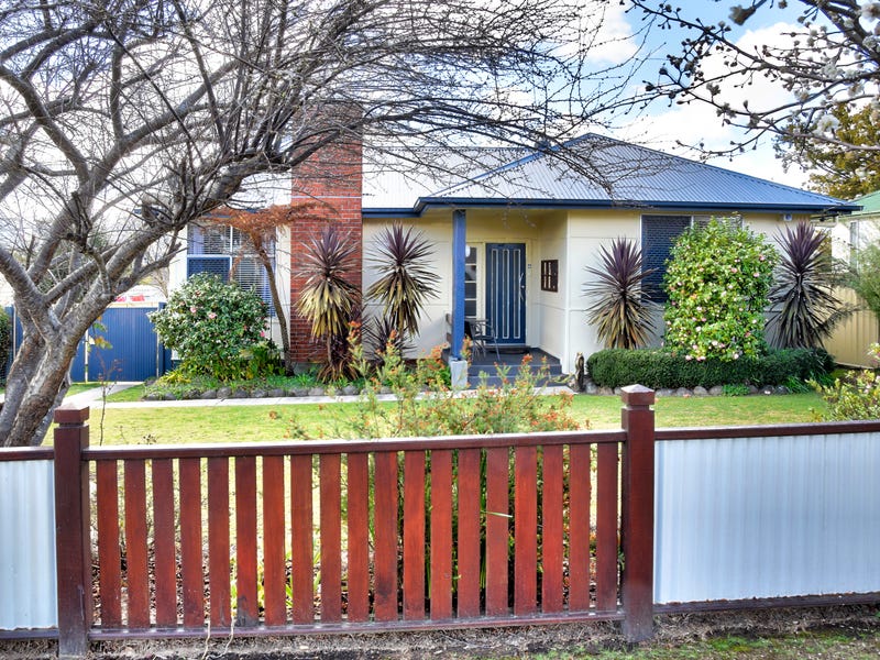 112 Douglas Street, Tenterfield, NSW 2372 House for Sale realestate