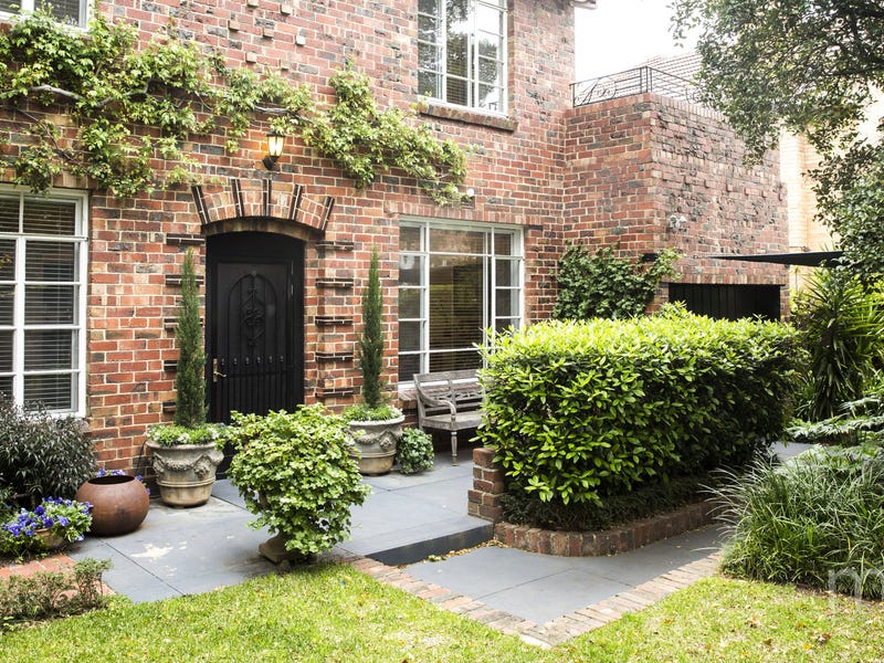 73 Huntingtower Road, Armadale, VIC 3143