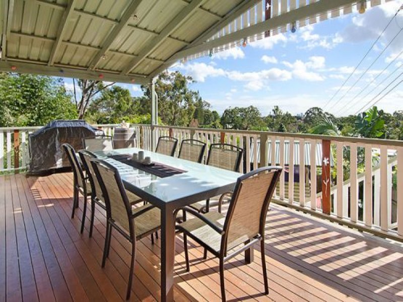 19A Buckland Street, Holland Park West, QLD 4121