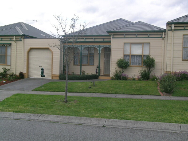 51 Jerilderie Drive, Berwick, Vic 3806 Property Details